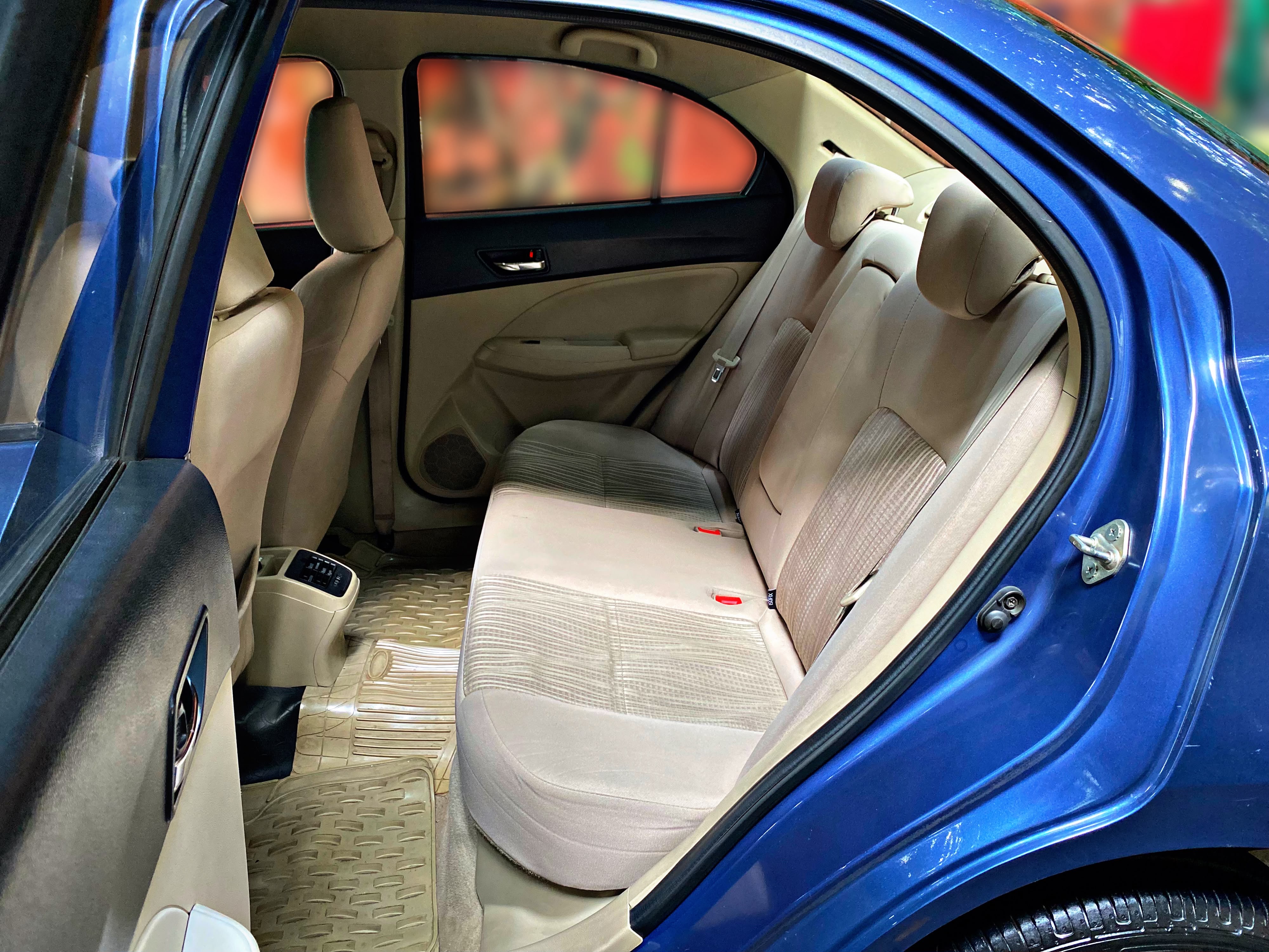 MARUTI SUZUKI SWIFT DZIRE (VDI)