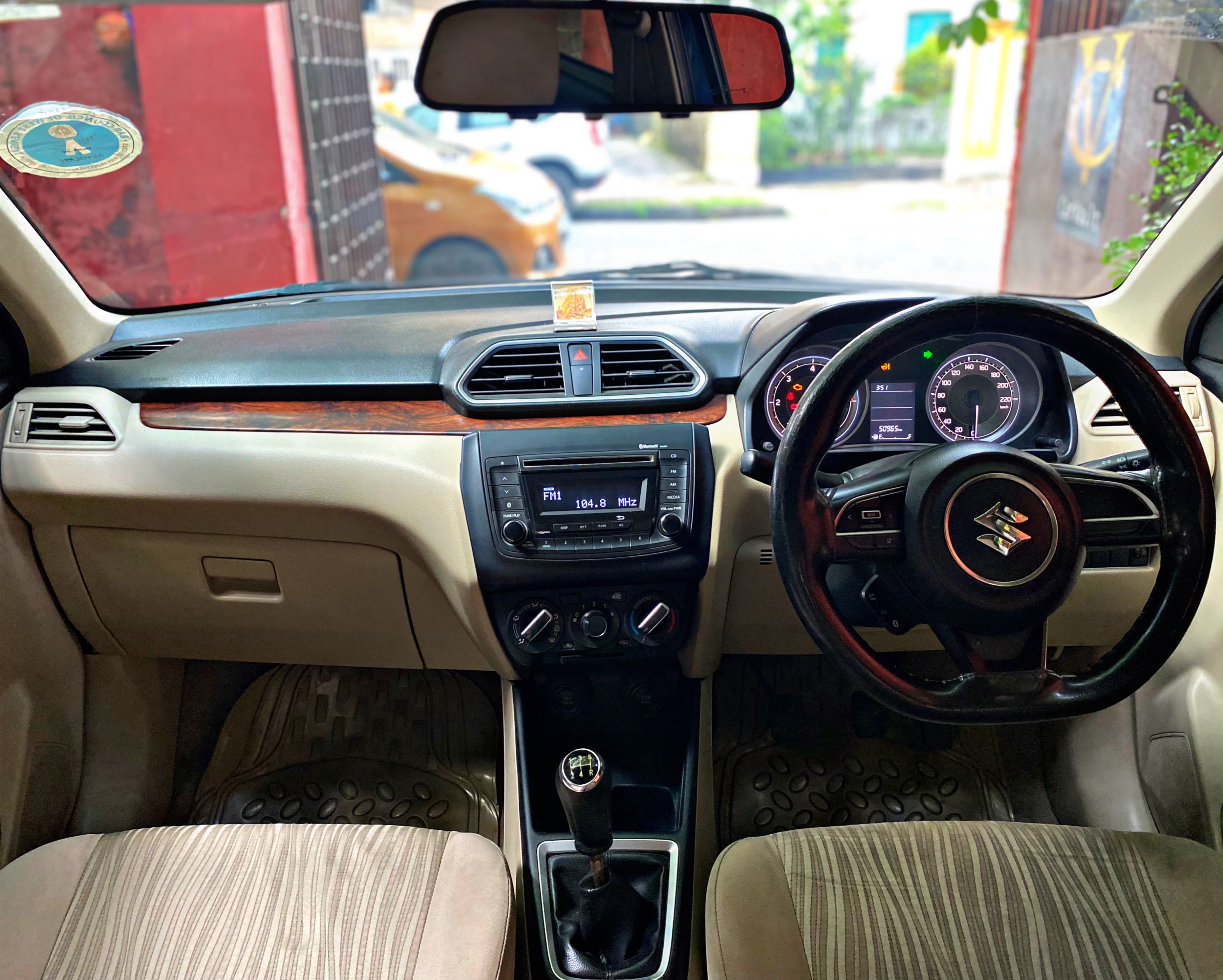 MARUTI SUZUKI SWIFT DZIRE (VDI)
