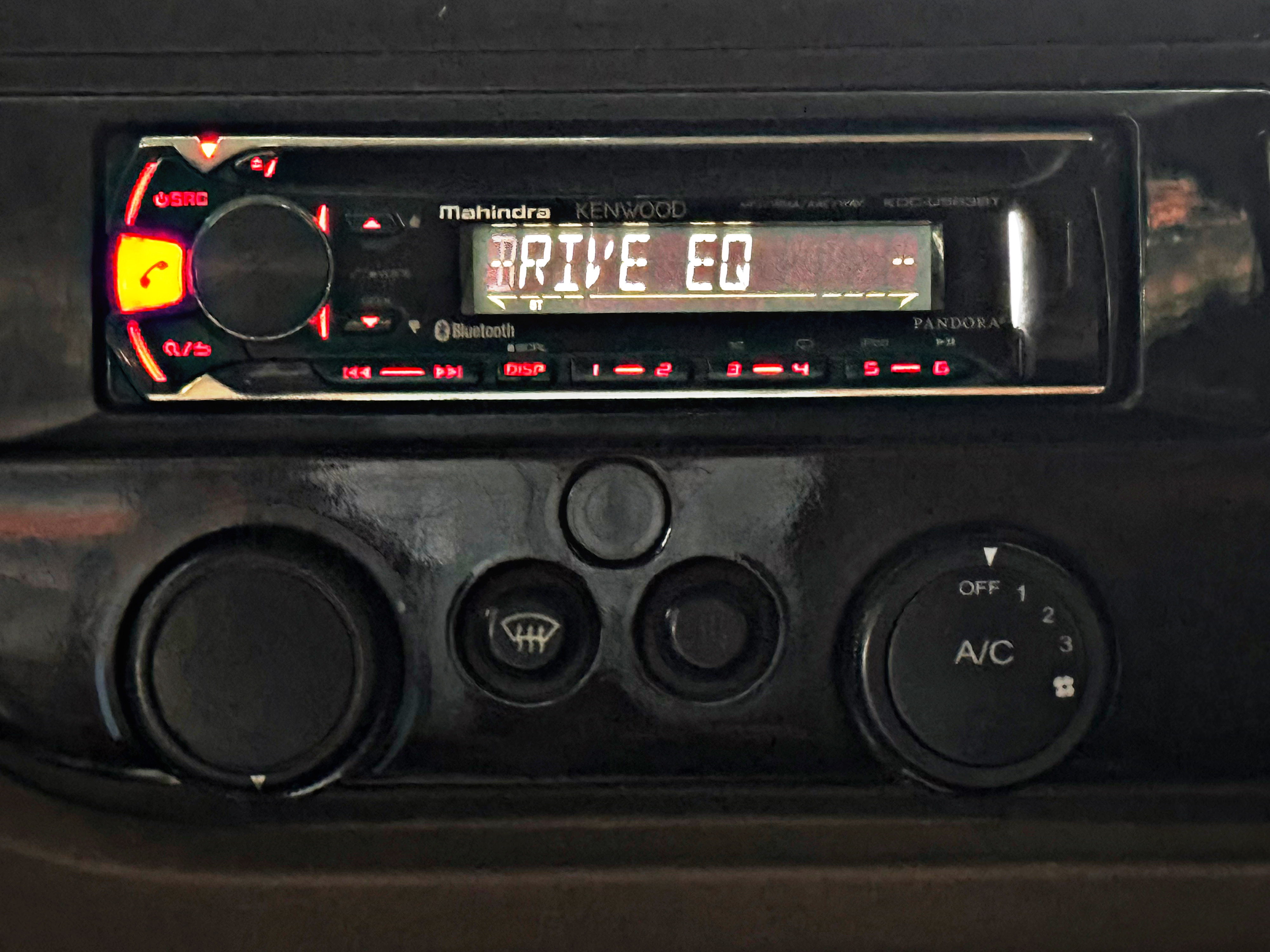 Mahindra BOLERO