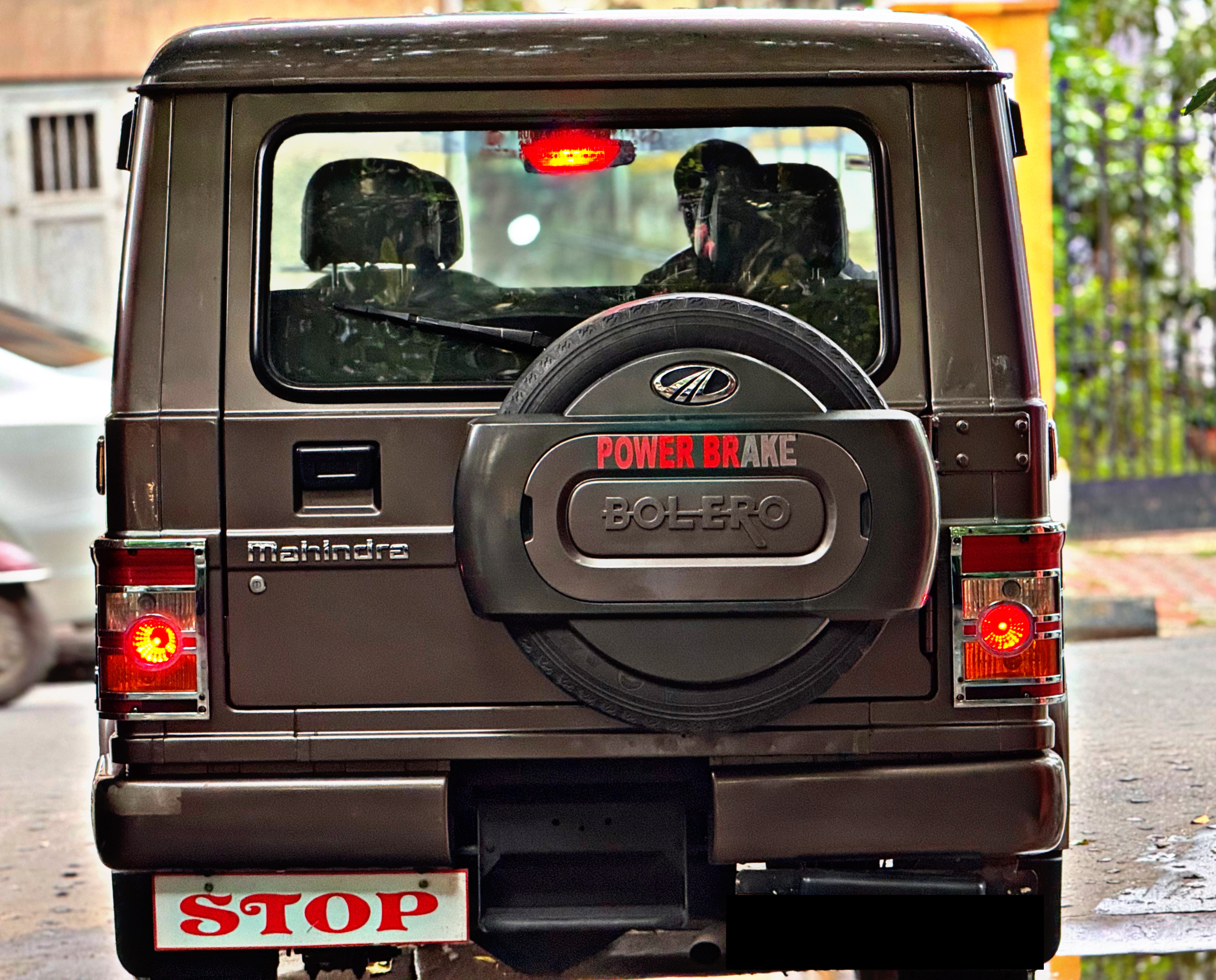 Mahindra BOLERO