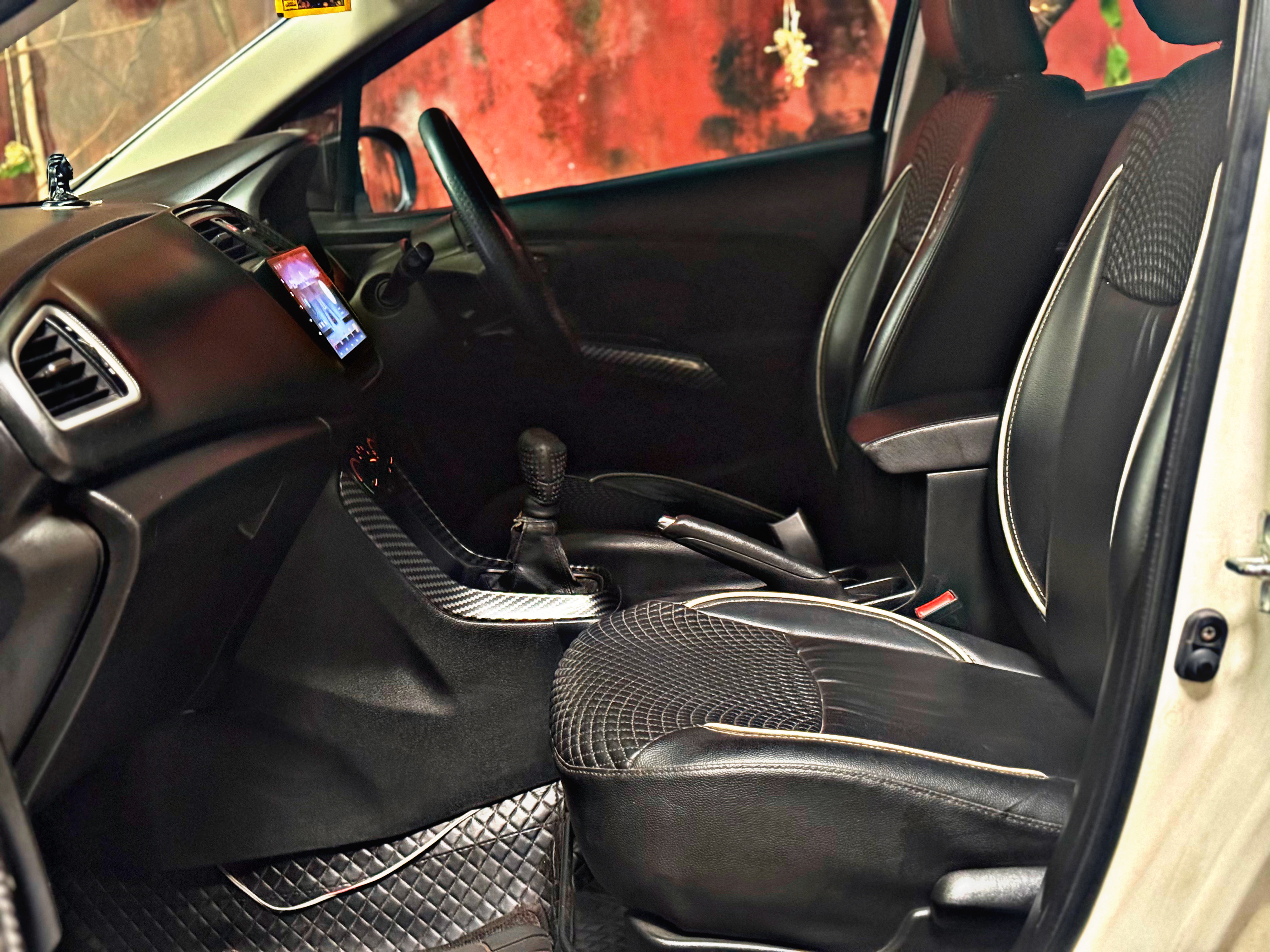 MARUTI SUZUKI S-Cross (Zeta)